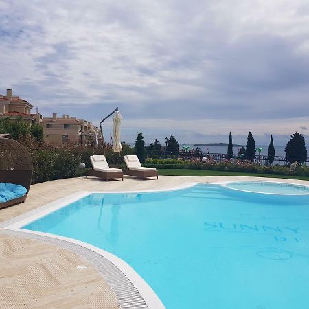 Sea Garden Delux Apartment Chernomorets Bagian luar foto